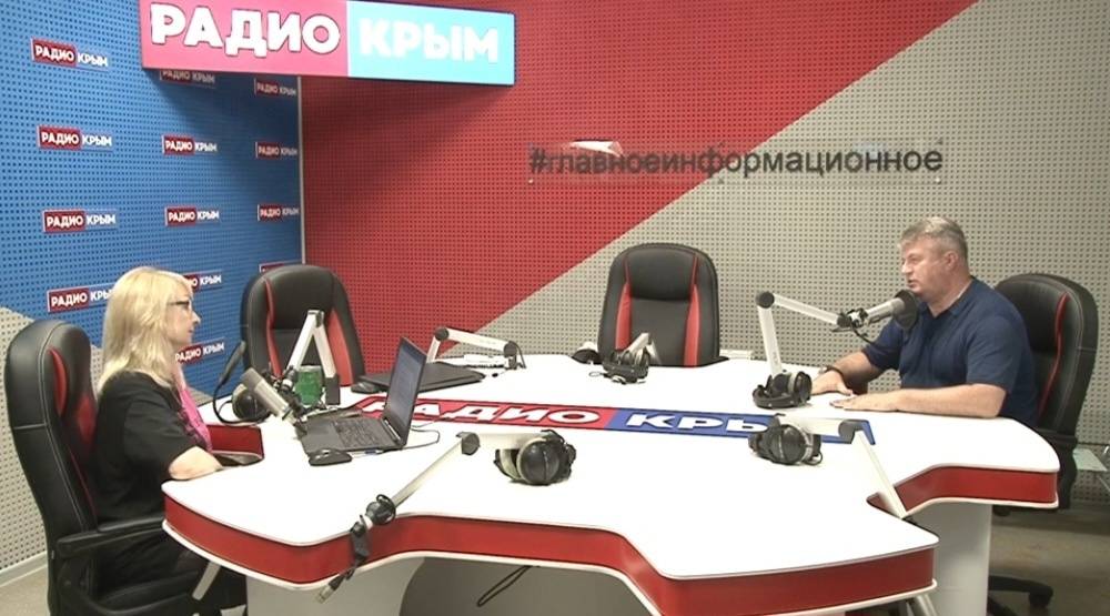 Директор учреждения «Парки столицы» Роман Филипенко стал гостем «Радио Крым»