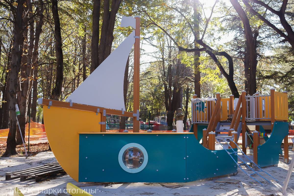 Готовность научной детской площадки в Детском парке – 70 процентов!